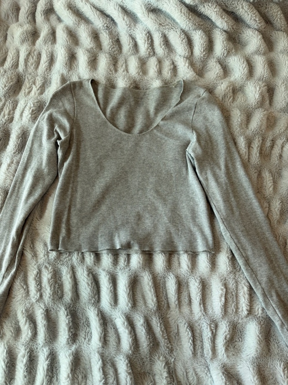 Brandy Melville Light Gray Ribbed Long-Sleeve Scoop Neck Top